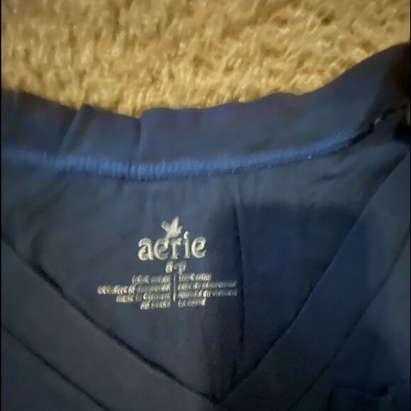 American Eagle long sleeve V neck shirt size S - Picture 3 of 3